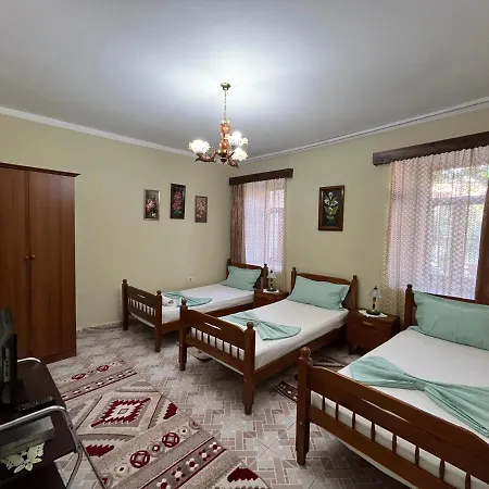 Adi Doga Guest house *