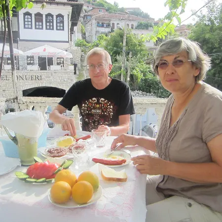 阿迪多加旅馆 招待所 培拉特